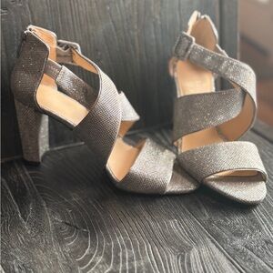 Franco Sarto Hazelle 2 Metallic Silver Strappy Block Heel Sandals Size 8.5M